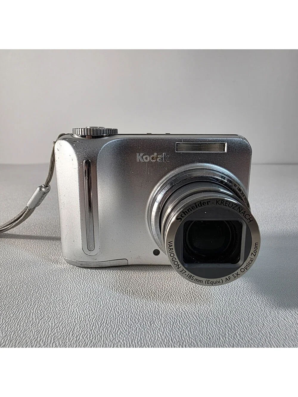 Kodak EasyShare C875 Silver 8.0MP Digital Camera Works / No Memory Card